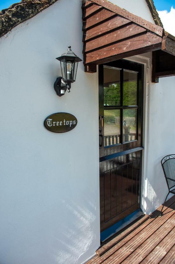 The Withies Inn Godalming Exterior photo